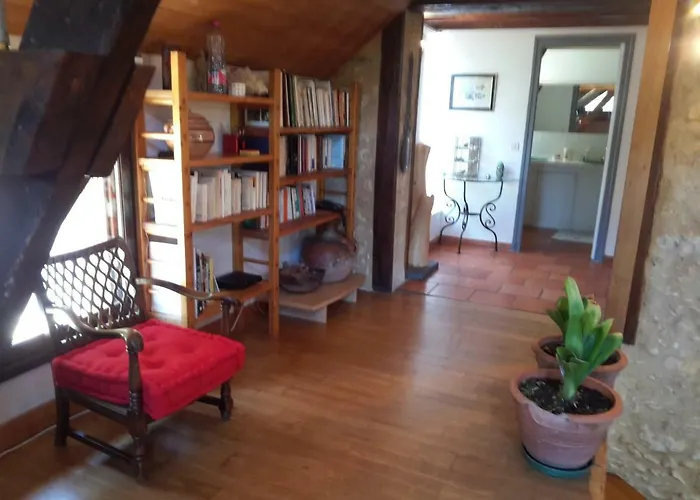 Вилла Belle Demeure Sarladaise *